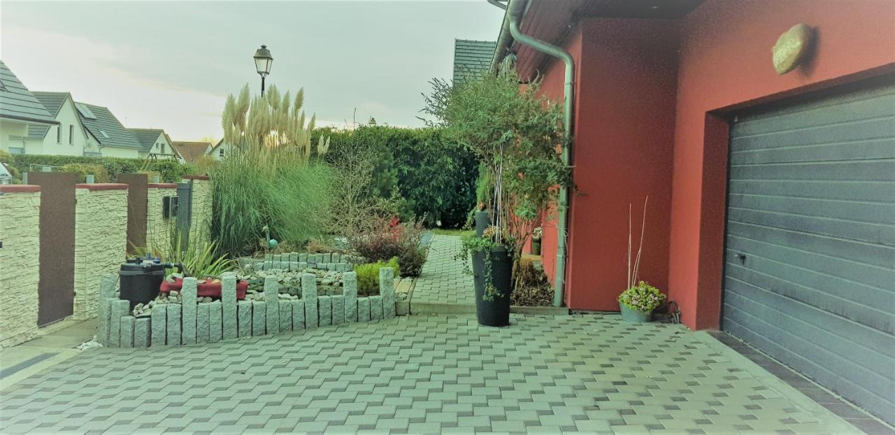 Gate 25 Bed and Breakfast Blotzheim Buitenkant foto